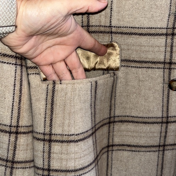 VTG-L.L. Bean-8 Reg-tan plaid-long sleeve, wool& cashmere blend,  blazer/jacket. - Picture 4 of 15
